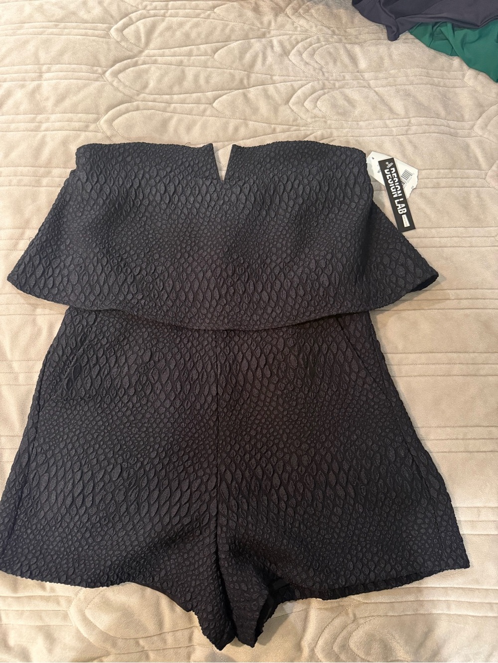 Design Lab Lord & Taylor black Textured Strapless Romper